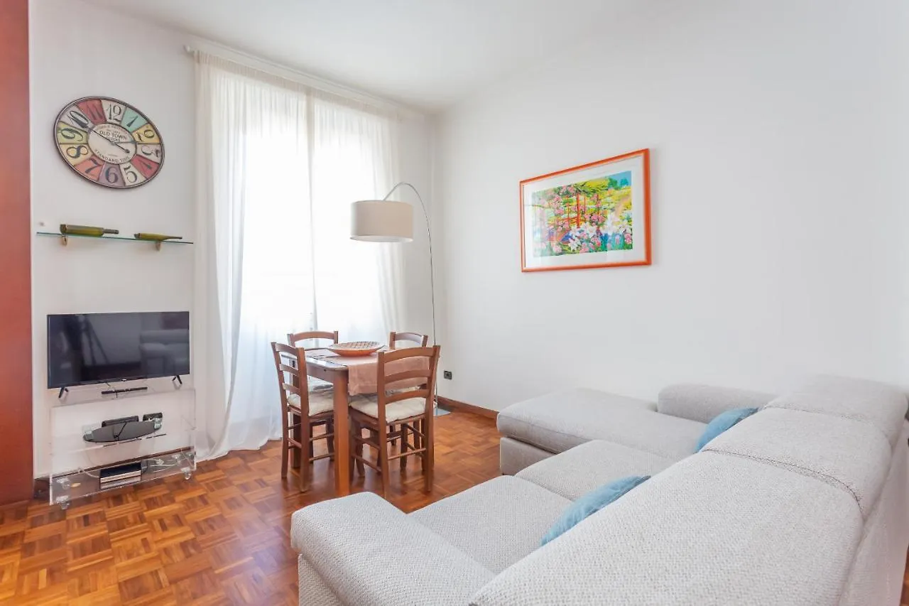 Modern 2Bdr Apartment Vibrant Prati Neighborhood Rome Italy