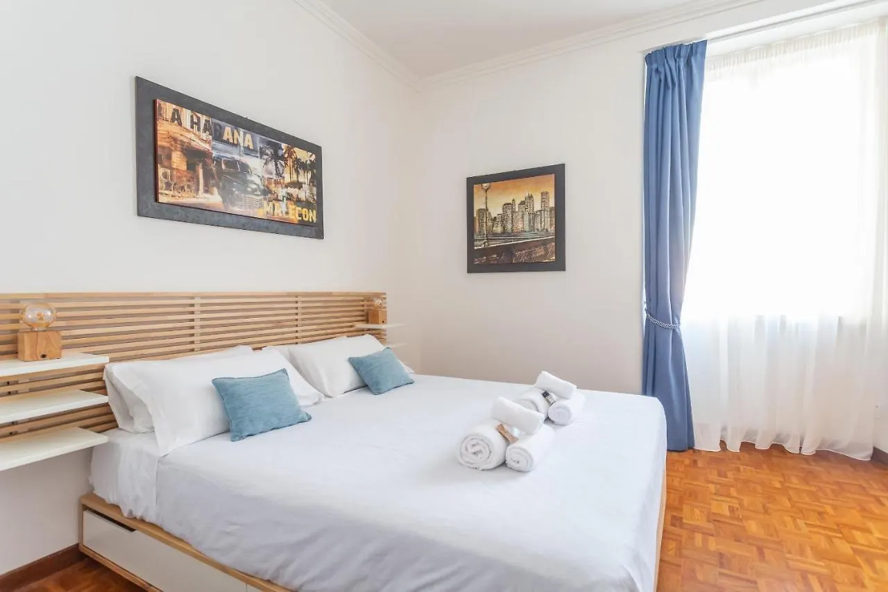 Modern 2Bdr Apartment Vibrant Prati Neighborhood Rome