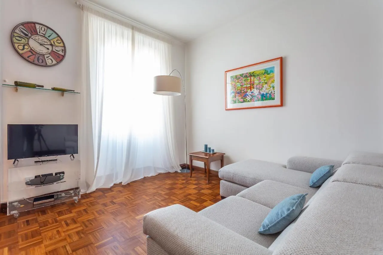 Modern 2Bdr Apartment Vibrant Prati Neighborhood Rome