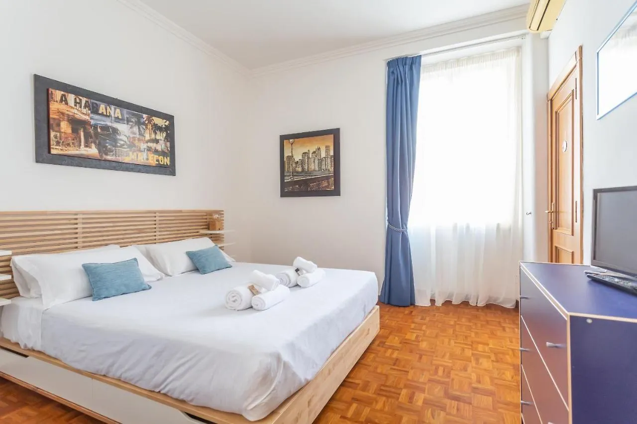 Modern 2Bdr Apartment Vibrant Prati Neighborhood Rome Italy